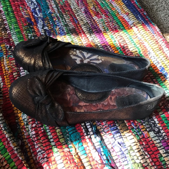 Born iridescent gold and black flats - Picture 2 of 16